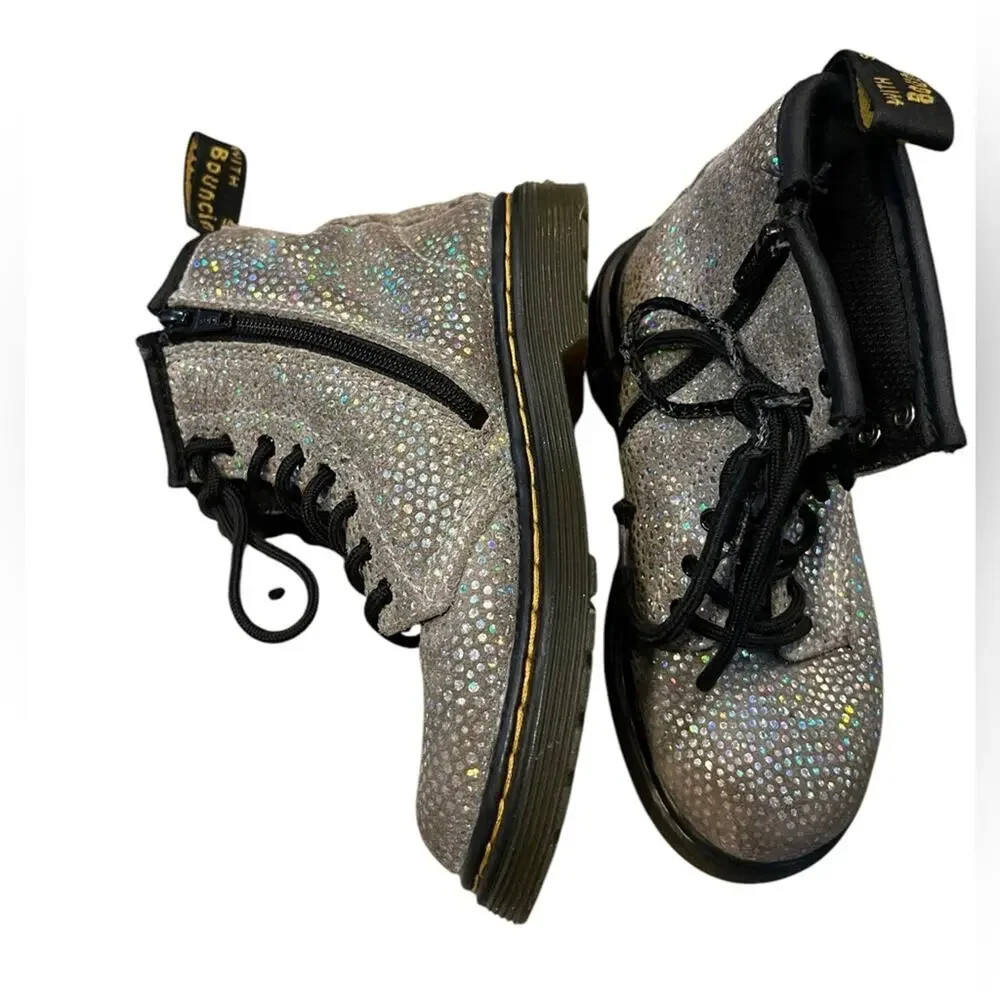 Vtg Y2K Doc Martens Rainbow Sparkly Metallic Lace Up Combat Girly Boots US 10